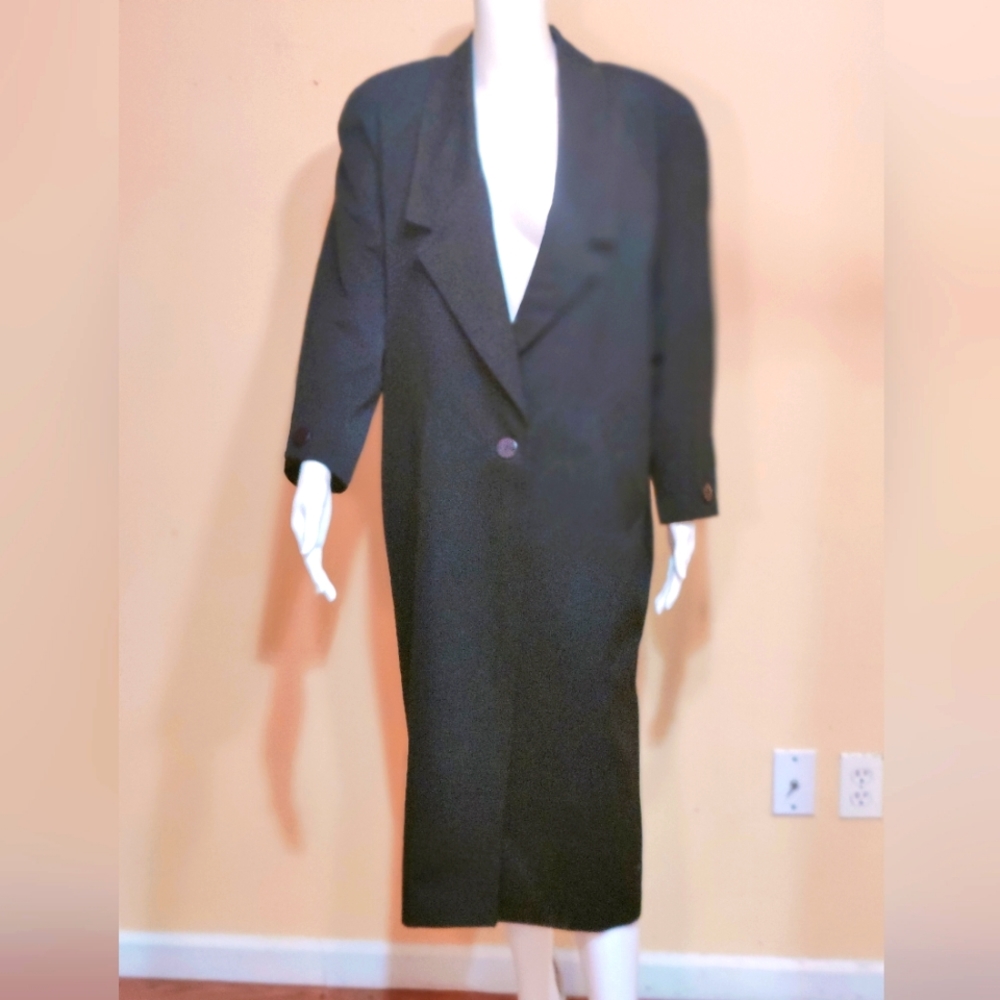 Linda Richards Wool Trenchcoat Like New with Les Copains iconic scarf